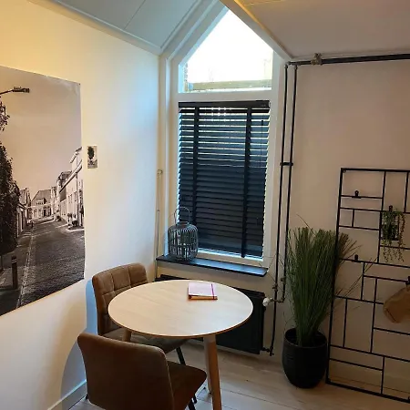 B & B Stad Aan 'T Haringvliet *